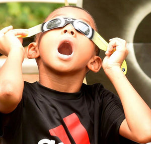 Considere invertir en gafas para experiencias de Eclipse solar